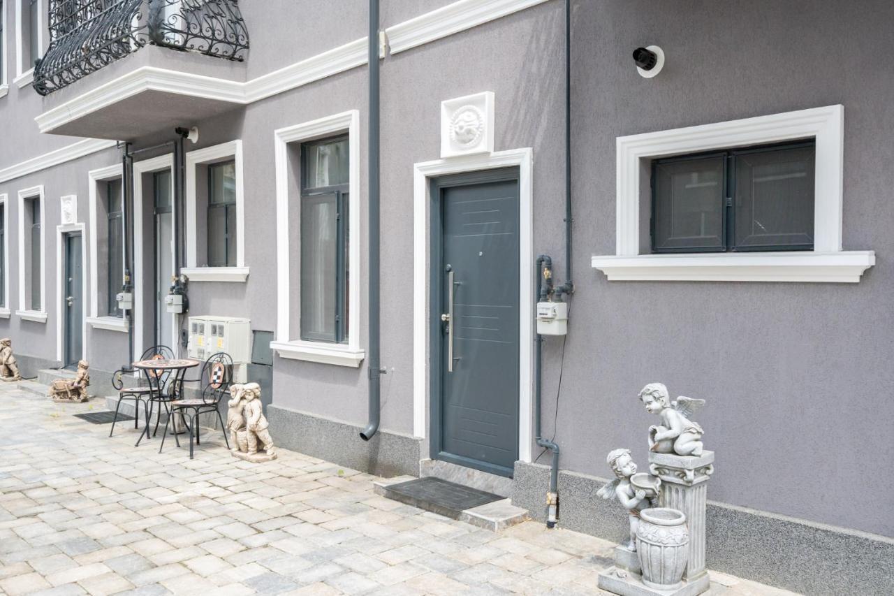 Blue-Line-Apartment-Unirii Bukarest Exterior foto